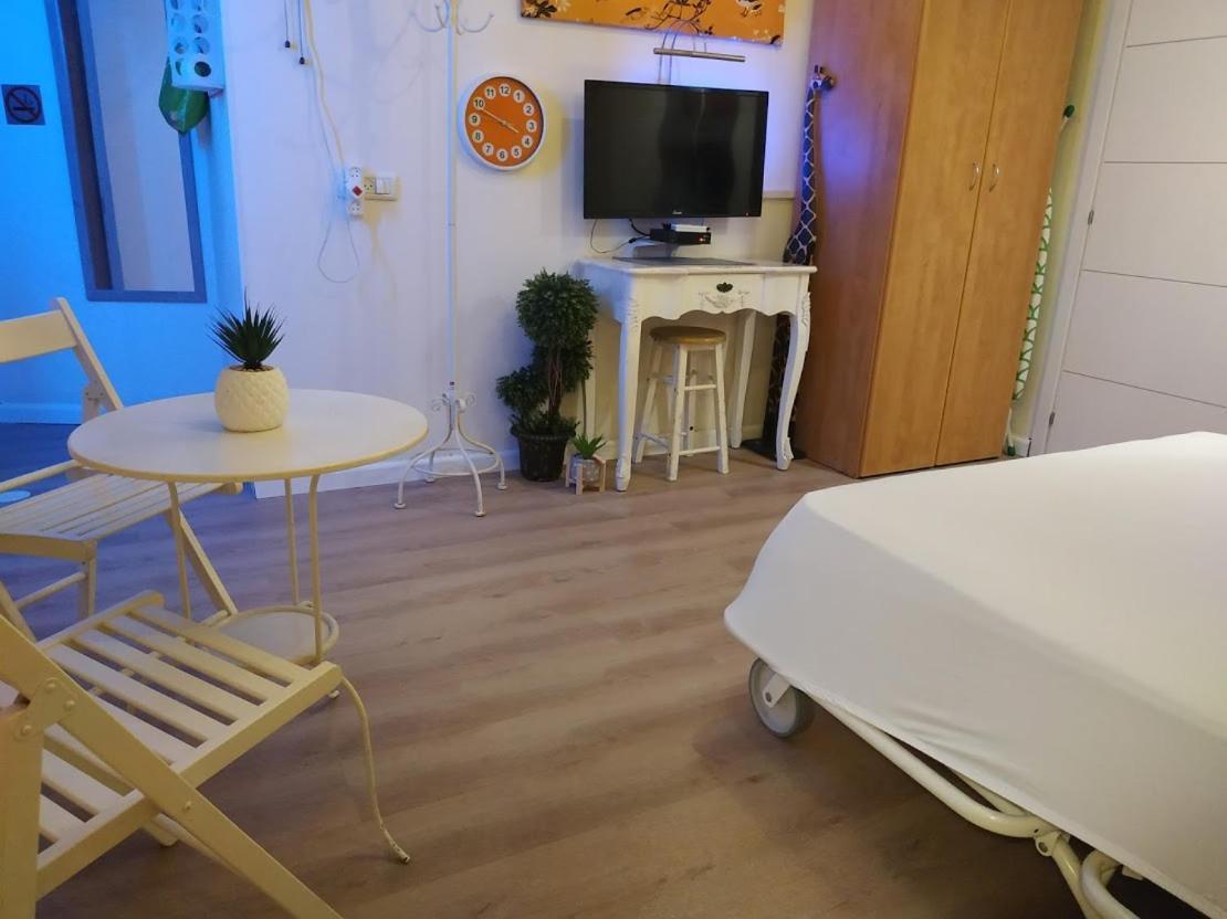 Bugrashov 13 Room 特拉维夫 外观 照片